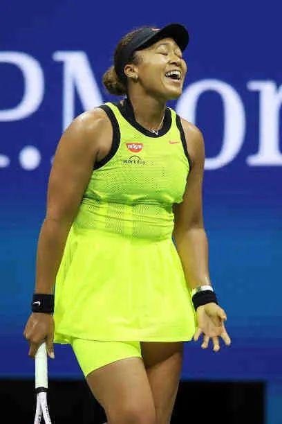 包含阿扎伦卡爆冷击败美国队，突破纪录引爆全场！的词条